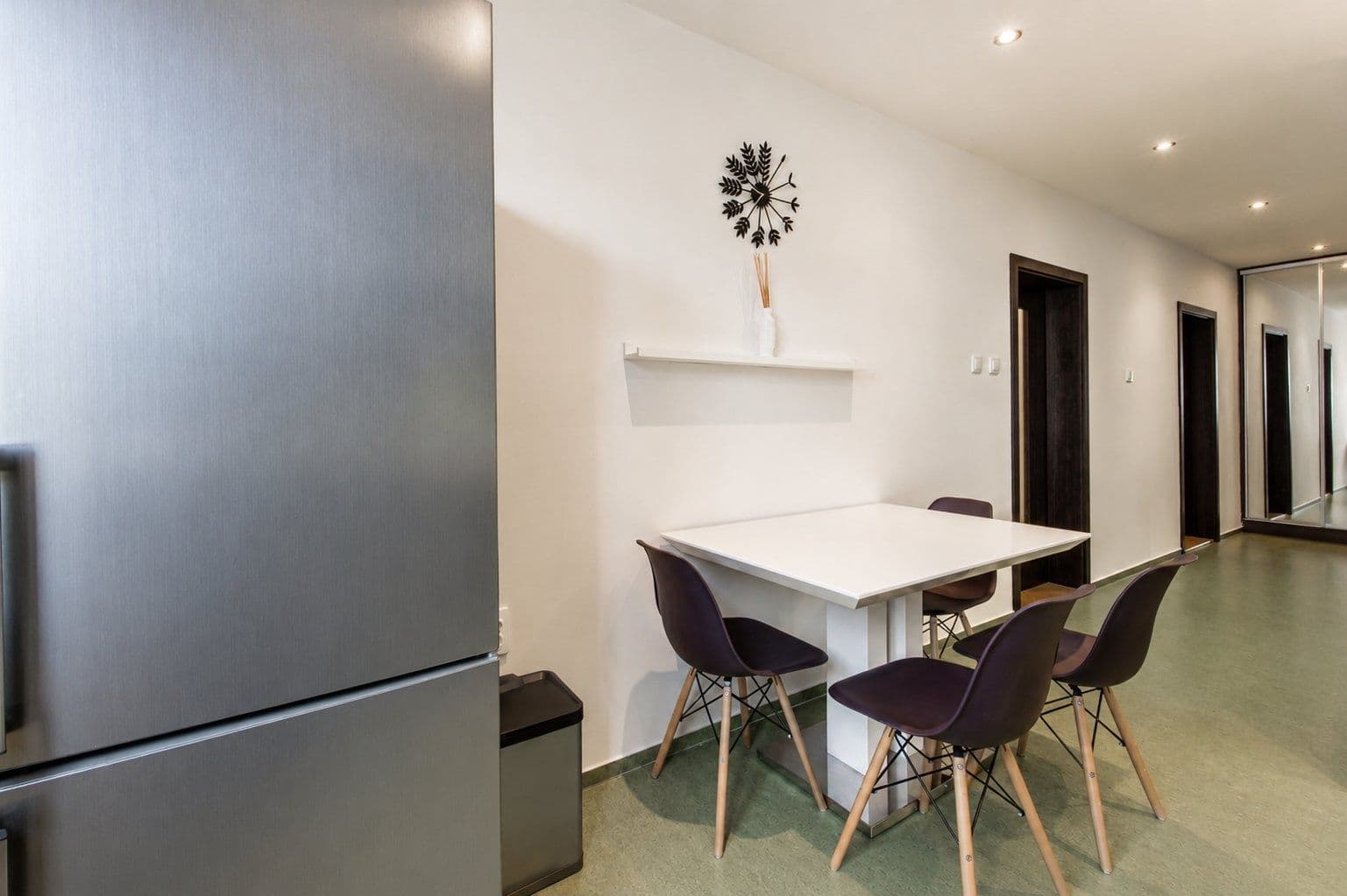 Prenájom bytu 2-izbový 55 m², Nučická, Praha, Praha Prenájom bytu 2-izbový 55 m², Nučická, Praha, Praha
