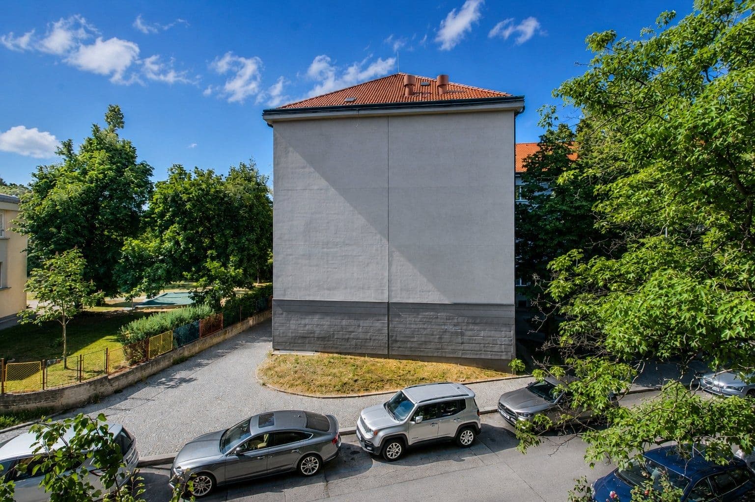 Prenájom bytu 2-izbový 55 m², Nučická, Praha, Praha Prenájom bytu 2-izbový 55 m², Nučická, Praha, Praha