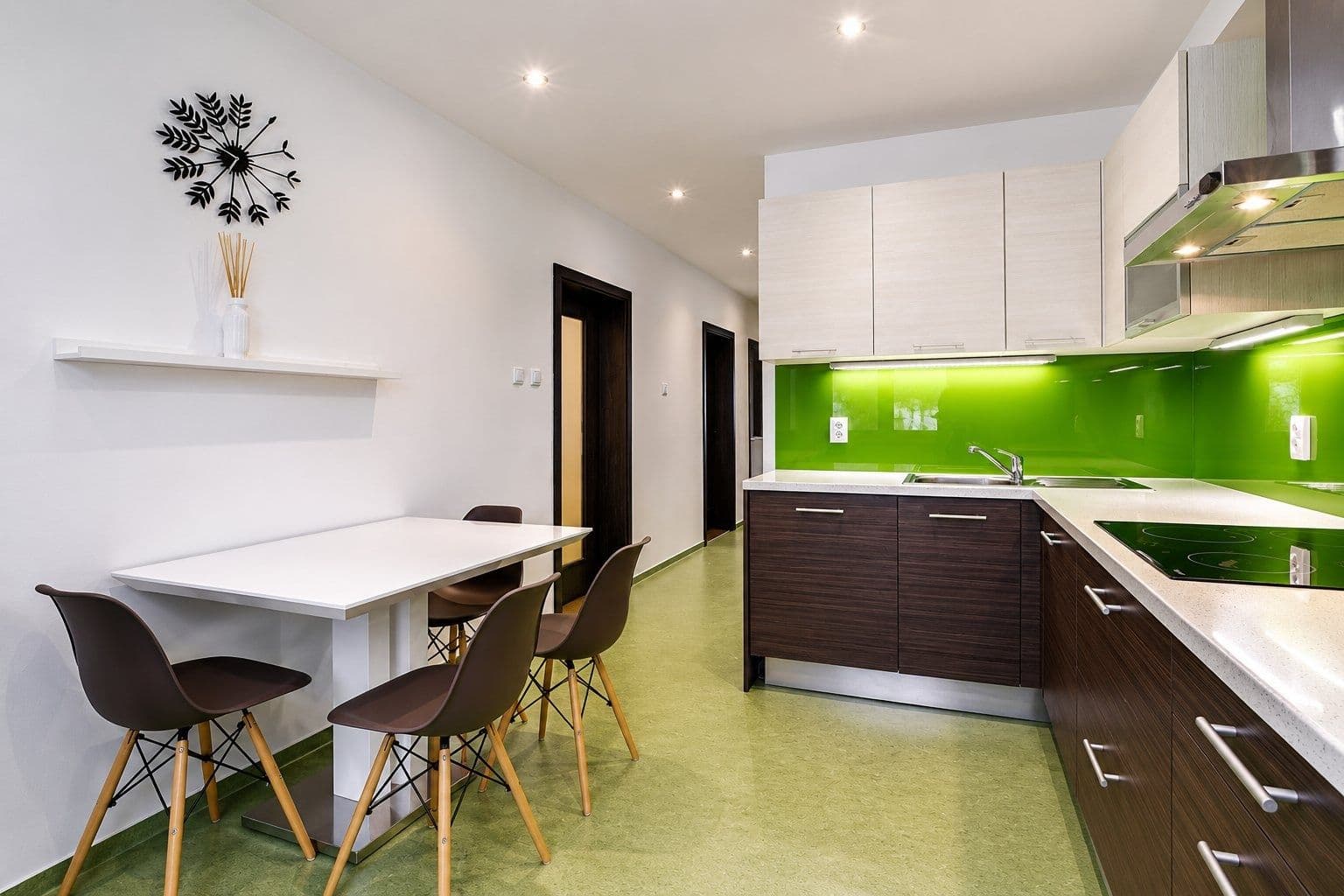 Prenájom bytu 2-izbový 55 m², Nučická, Praha, Praha Prenájom bytu 2-izbový 55 m², Nučická, Praha, Praha