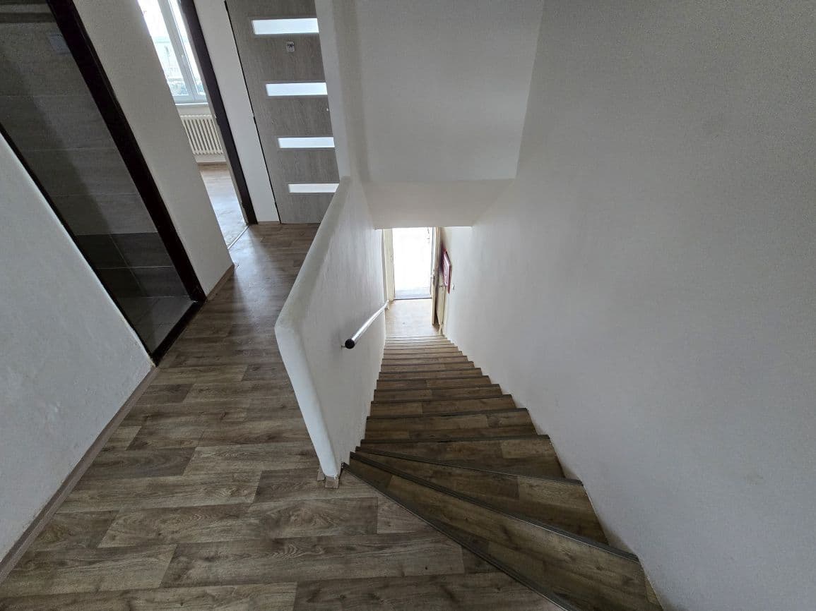 Prenájom domu 115 m², pozemek 165 m², Fialková, Praha, Praha Prenájom domu 115 m², pozemek 165 m², Fialková, Praha, Praha