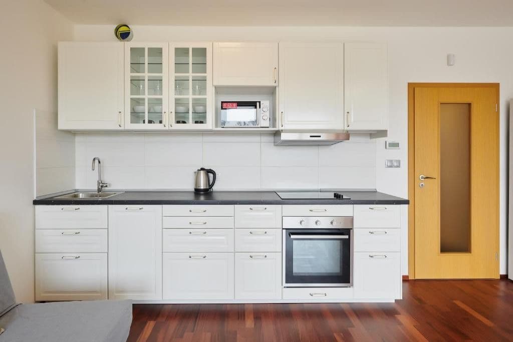 Prenájom bytu 1-izbový 35 m², V Háji, Praha, Praha Prenájom bytu 1-izbový 35 m², V Háji, Praha, Praha