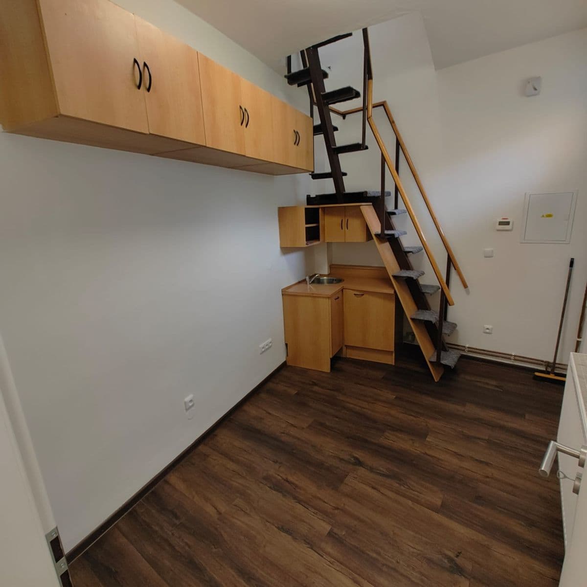 Prenájom bytu 2-izbový 20 m², U Přístavu, Kolín, Středočeský kraj Prenájom bytu 2-izbový 20 m², U Přístavu, Kolín, Středočeský kraj