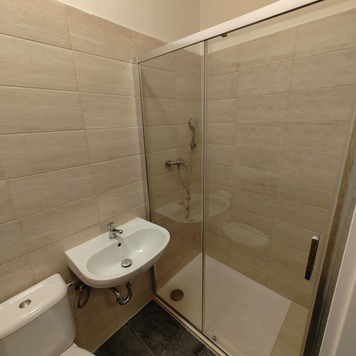 Prenájom bytu 2-izbový 20 m², U Přístavu, Kolín, Středočeský kraj Prenájom bytu 2-izbový 20 m², U Přístavu, Kolín, Středočeský kraj