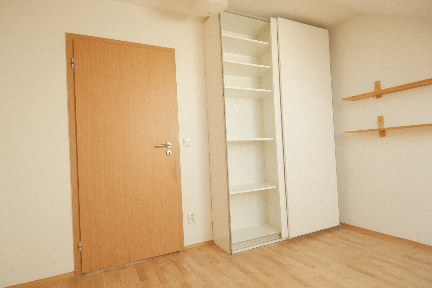 Prenájom bytu 2-izbový 54 m², Ponětovická, Brno, Jihomoravský kraj Prenájom bytu 2-izbový 54 m², Ponětovická, Brno, Jihomoravský kraj