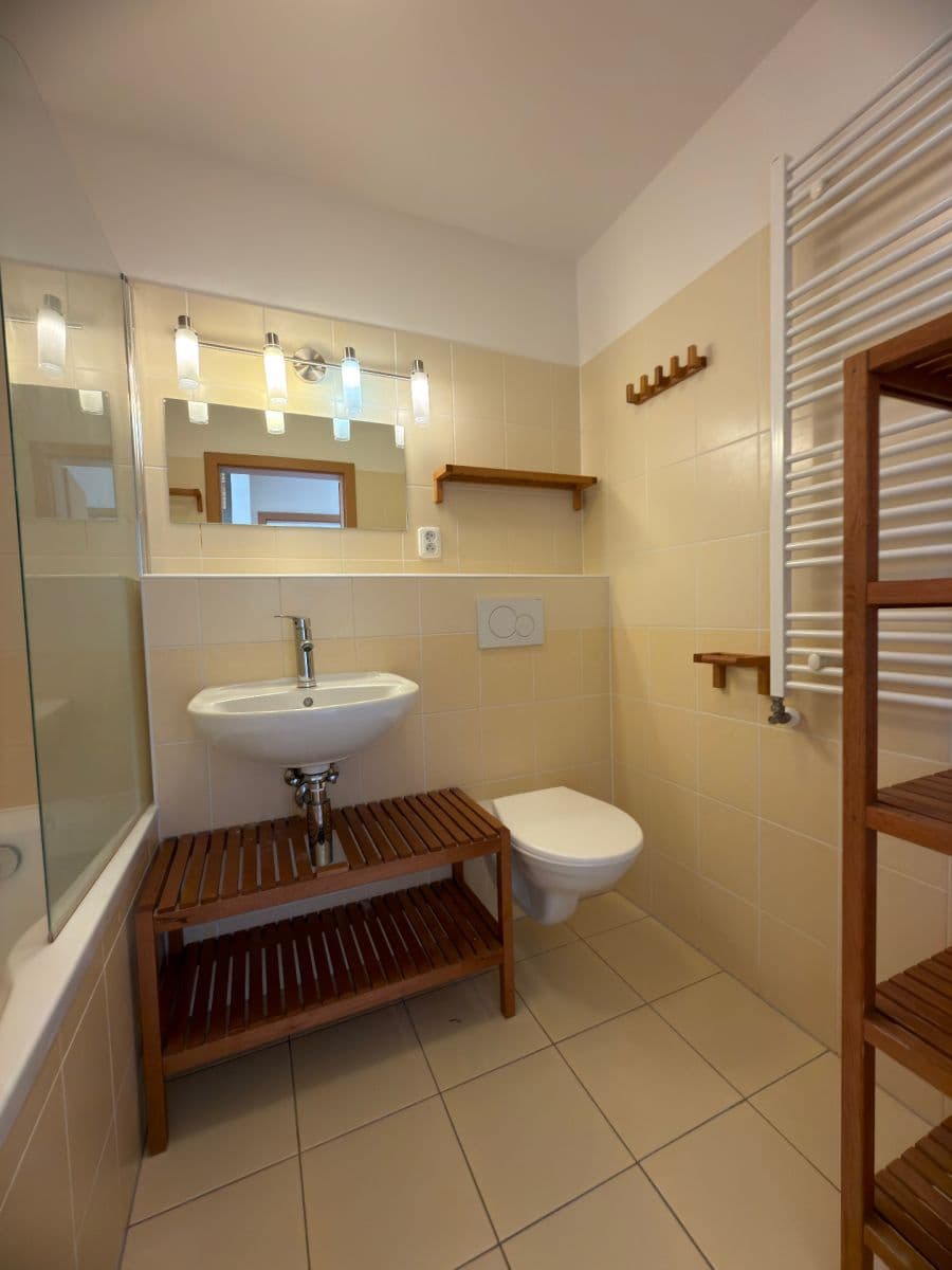 Prenájom bytu 2-izbový 54 m², Ponětovická, Brno, Jihomoravský kraj Prenájom bytu 2-izbový 54 m², Ponětovická, Brno, Jihomoravský kraj