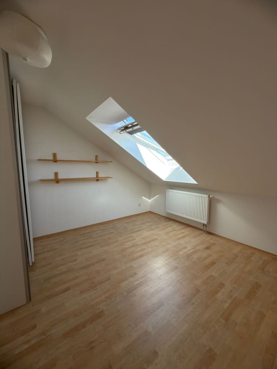 Prenájom bytu 2-izbový 54 m², Ponětovická, Brno, Jihomoravský kraj Prenájom bytu 2-izbový 54 m², Ponětovická, Brno, Jihomoravský kraj
