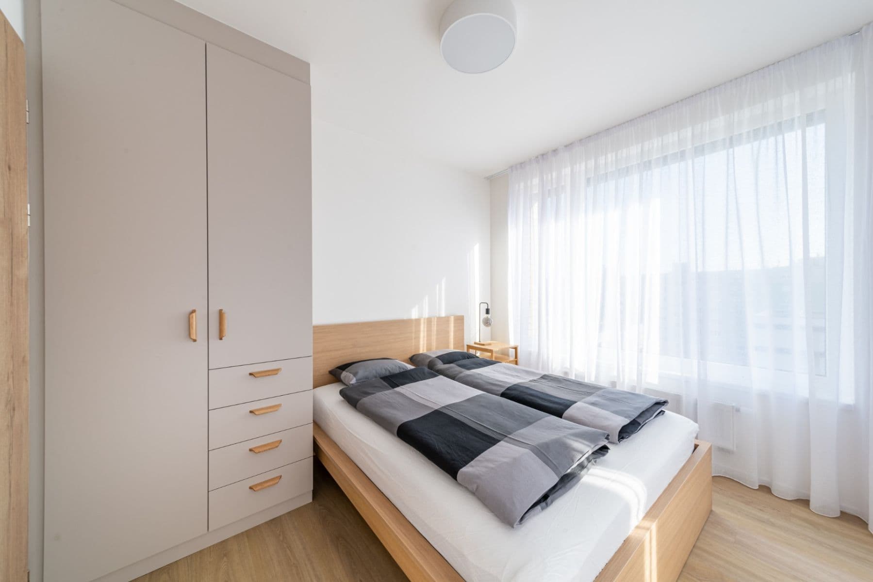 Prenájom bytu 3-izbový 65 m², U Pergamenky, Praha, Praha Prenájom bytu 3-izbový 65 m², U Pergamenky, Praha, Praha