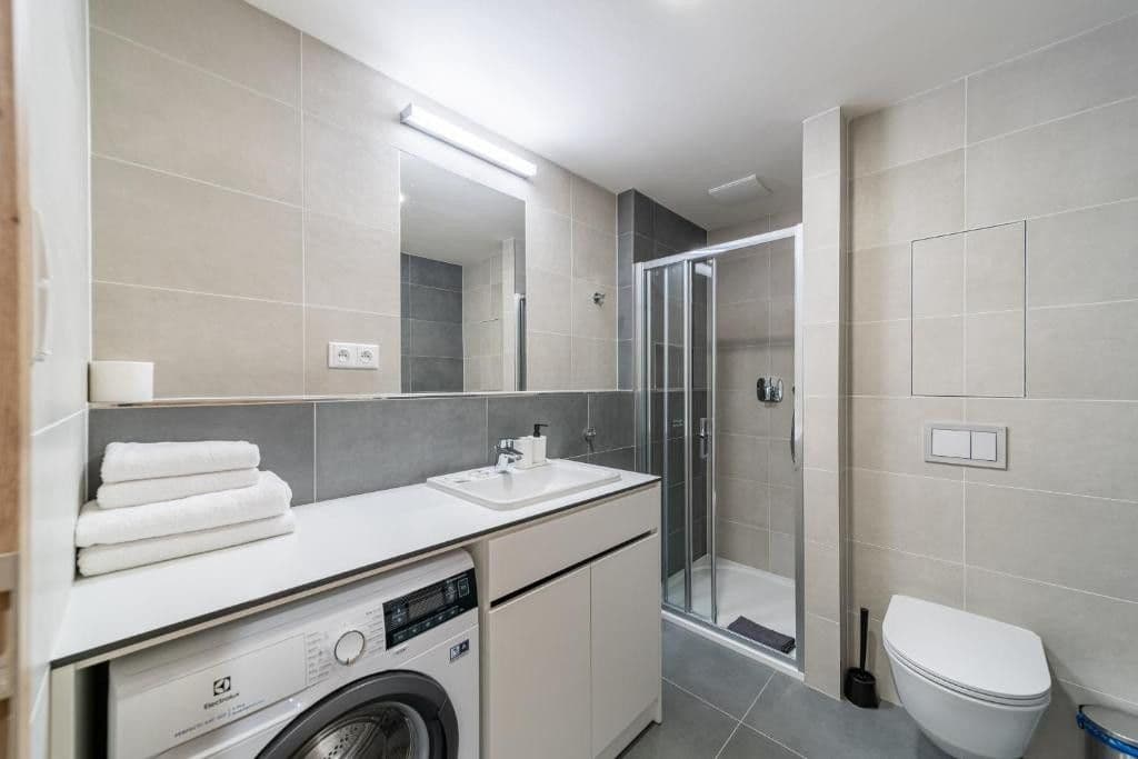 Prenájom bytu 1-izbový 40 m², Vrbenského, Praha, Praha Prenájom bytu 1-izbový 40 m², Vrbenského, Praha, Praha