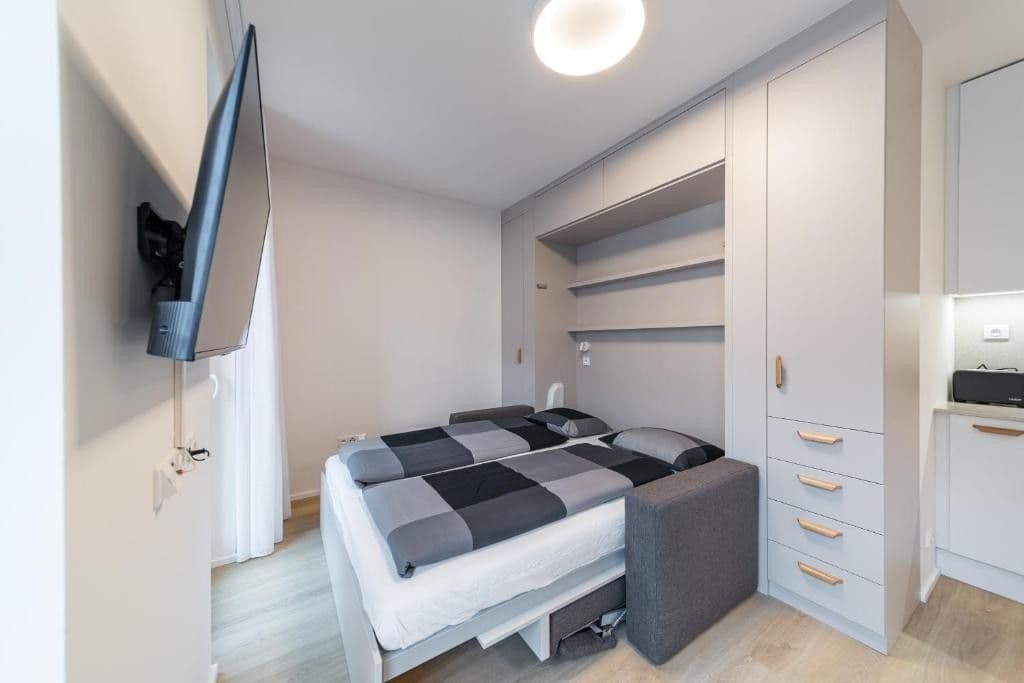 Prenájom bytu 1-izbový 40 m², Vrbenského, Praha, Praha Prenájom bytu 1-izbový 40 m², Vrbenského, Praha, Praha