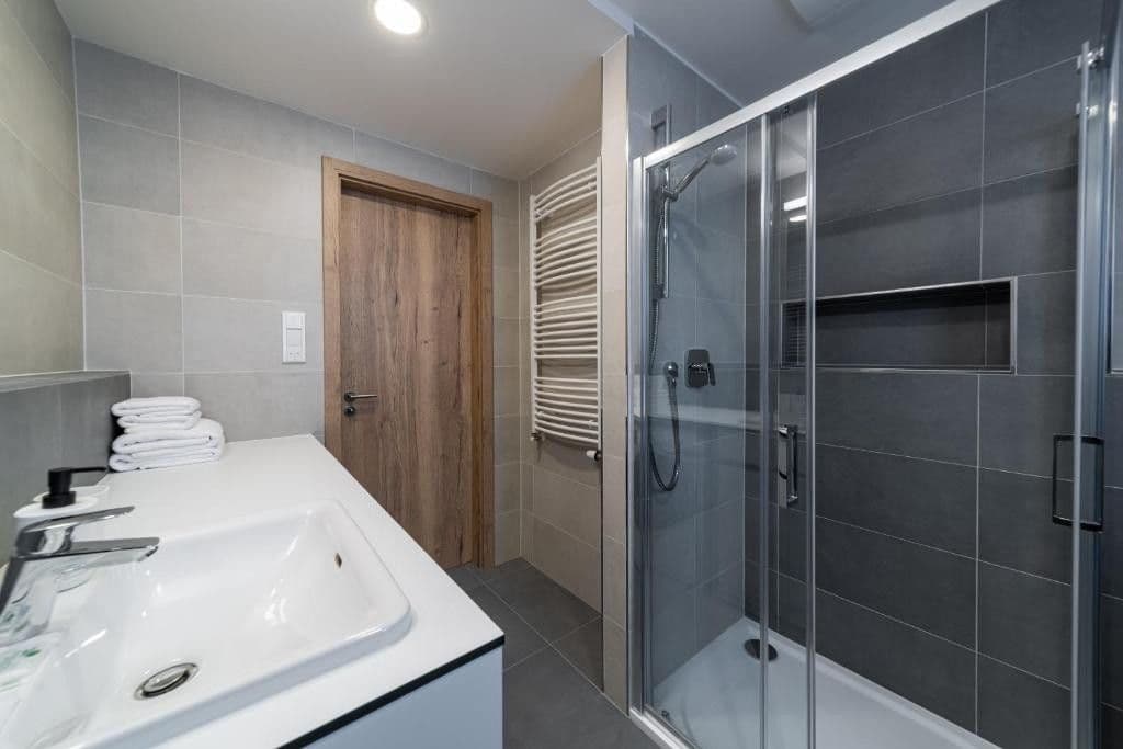 Prenájom bytu 1-izbový 40 m², Vrbenského, Praha, Praha Prenájom bytu 1-izbový 40 m², Vrbenského, Praha, Praha
