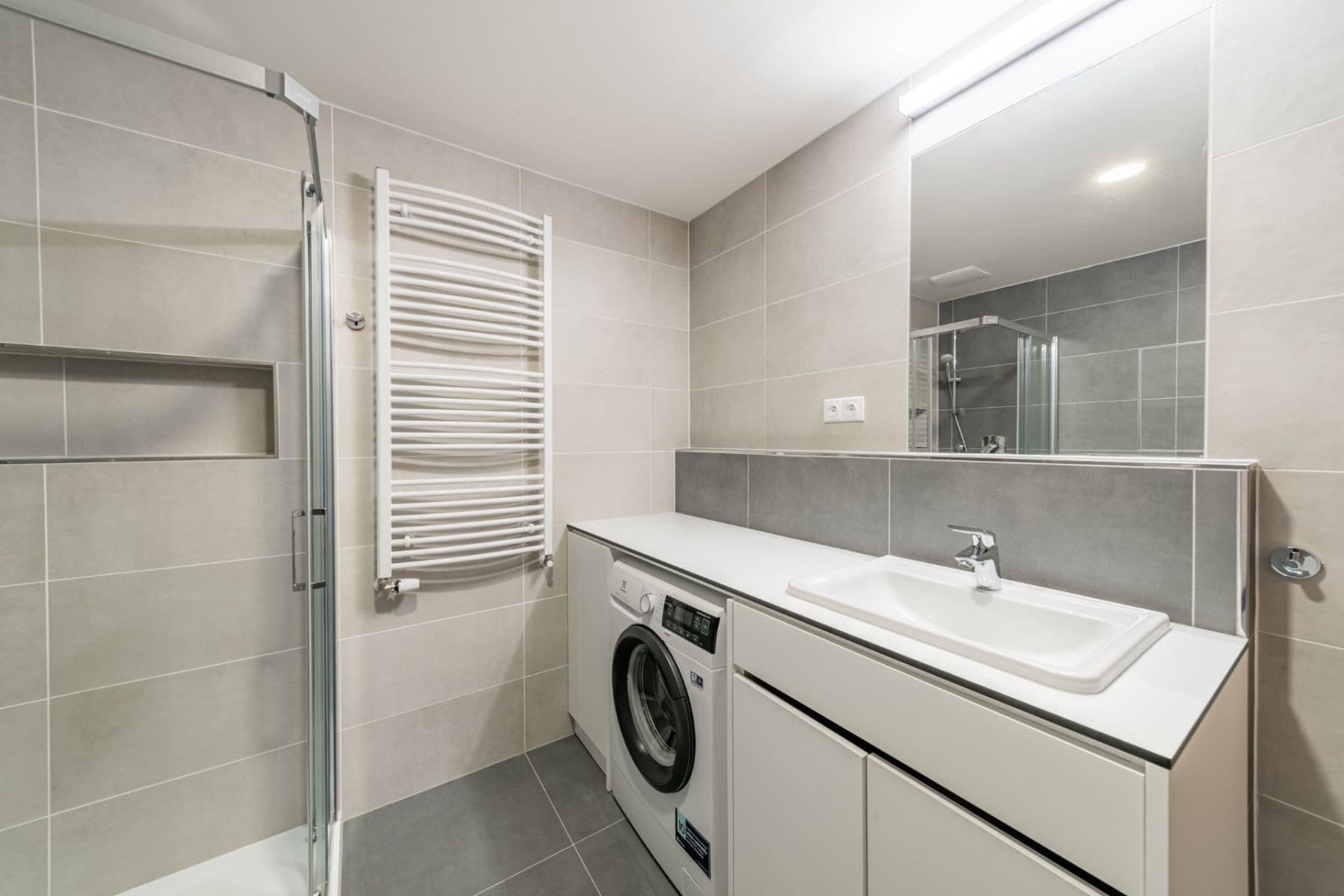 Prenájom bytu 2-izbový 50 m², U Pergamenky, Praha, Praha Prenájom bytu 2-izbový 50 m², U Pergamenky, Praha, Praha