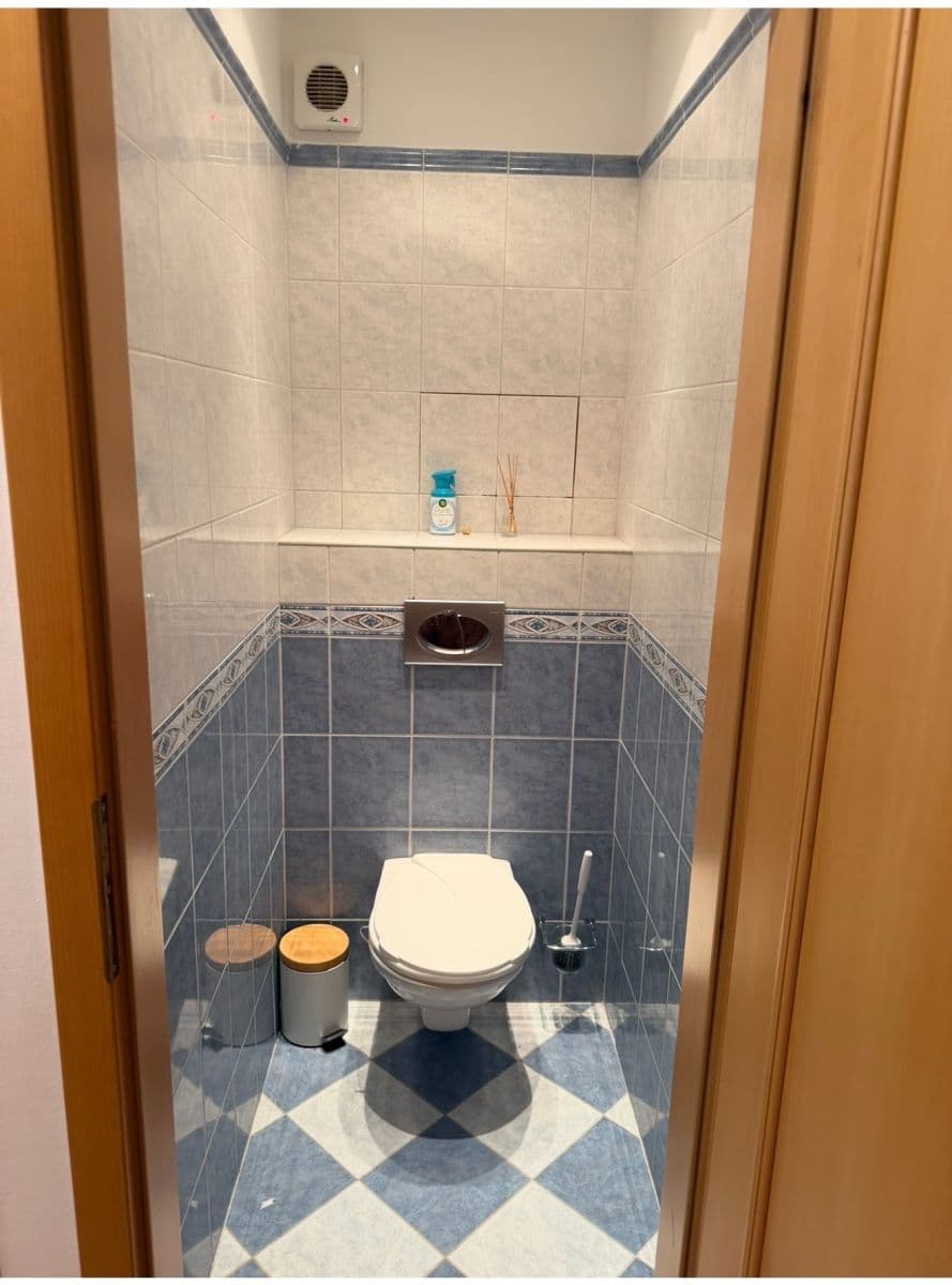 Prenájom bytu 2-izbový 44 m², Na Rovnosti, Praha, Praha Prenájom bytu 2-izbový 44 m², Na Rovnosti, Praha, Praha