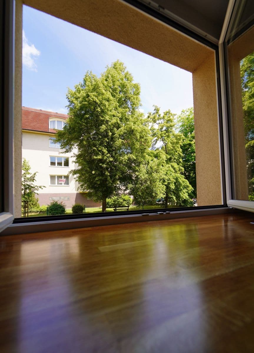 Prenájom bytu 2-izbový 57 m², náměstí Josefa Machka, Praha, Praha Prenájom bytu 2-izbový 57 m², náměstí Josefa Machka, Praha, Praha