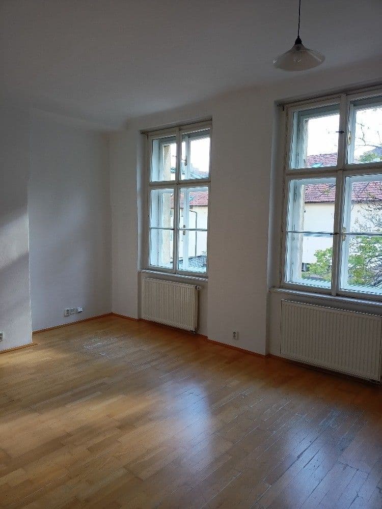 Prenájom bytu 4-izbový 137 m², Křemencova, Praha, Praha Prenájom bytu 4-izbový 137 m², Křemencova, Praha, Praha