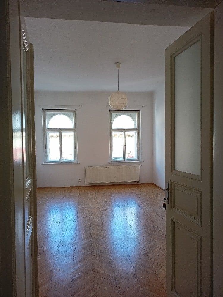 Prenájom bytu 4-izbový 137 m², Křemencova, Praha, Praha Prenájom bytu 4-izbový 137 m², Křemencova, Praha, Praha