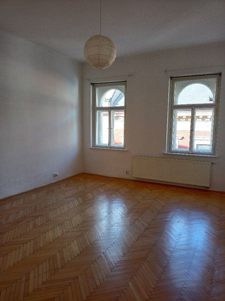 Prenájom bytu 4-izbový 137 m², Křemencova, Praha, Praha Prenájom bytu 4-izbový 137 m², Křemencova, Praha, Praha
