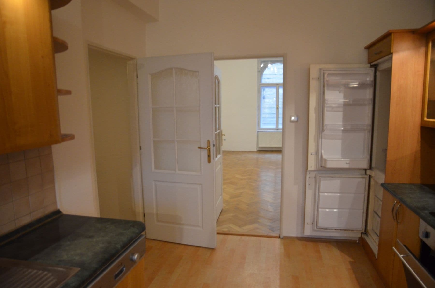 Prenájom bytu 3-izbový 110 m², Navrátilova, Praha, Praha Prenájom bytu 3-izbový 110 m², Navrátilova, Praha, Praha