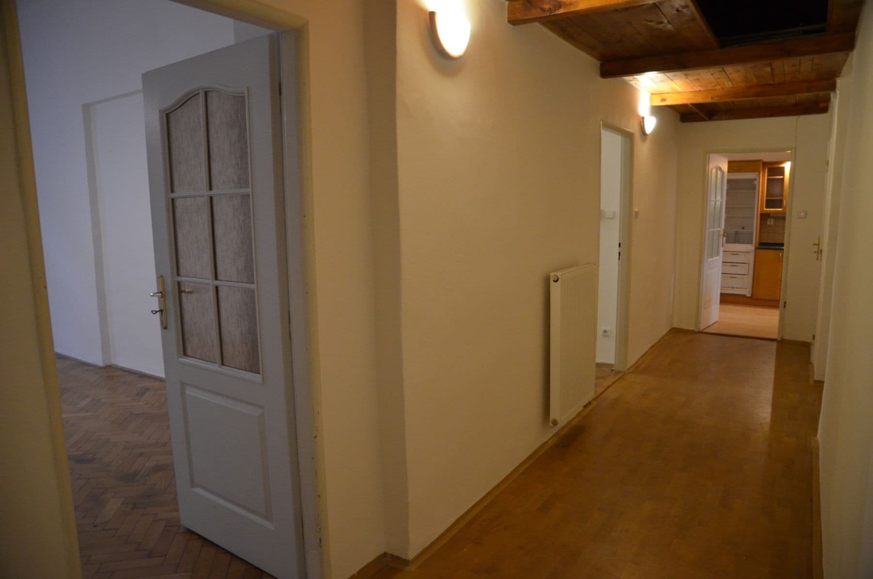 Prenájom bytu 3-izbový 110 m², Navrátilova, Praha, Praha Prenájom bytu 3-izbový 110 m², Navrátilova, Praha, Praha