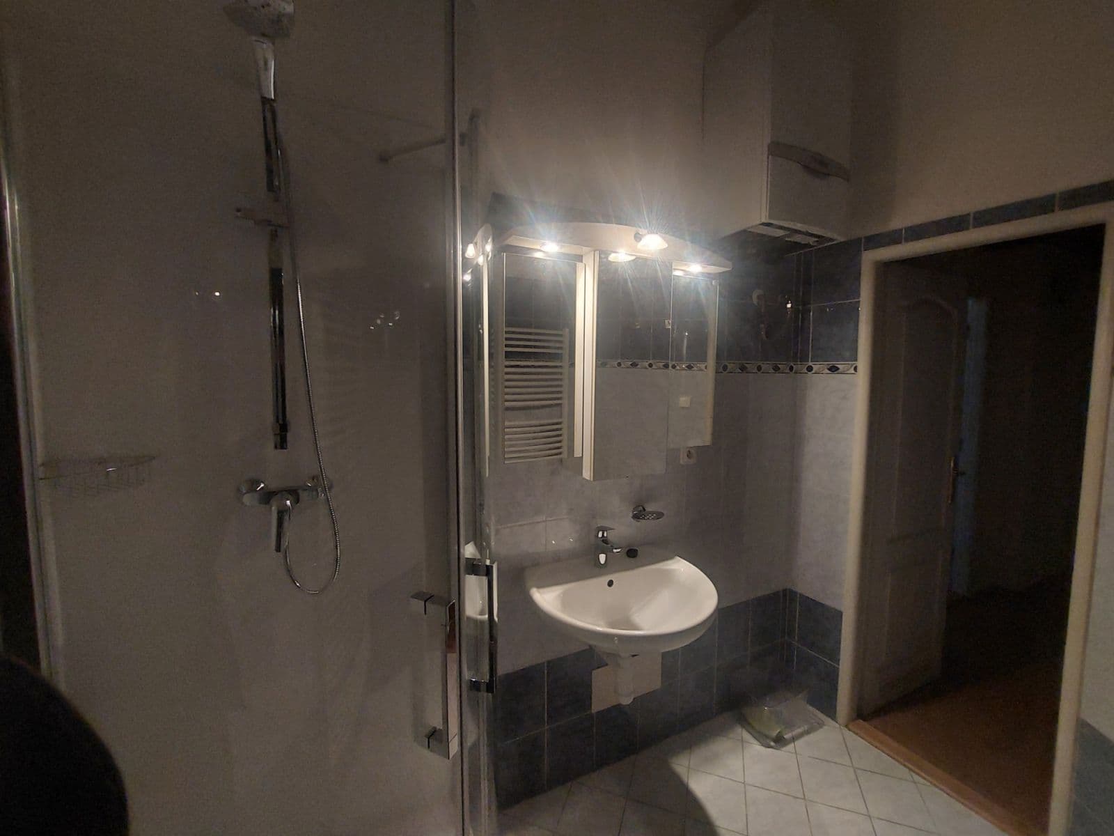 Prenájom bytu 3-izbový 110 m², Navrátilova, Praha, Praha Prenájom bytu 3-izbový 110 m², Navrátilova, Praha, Praha