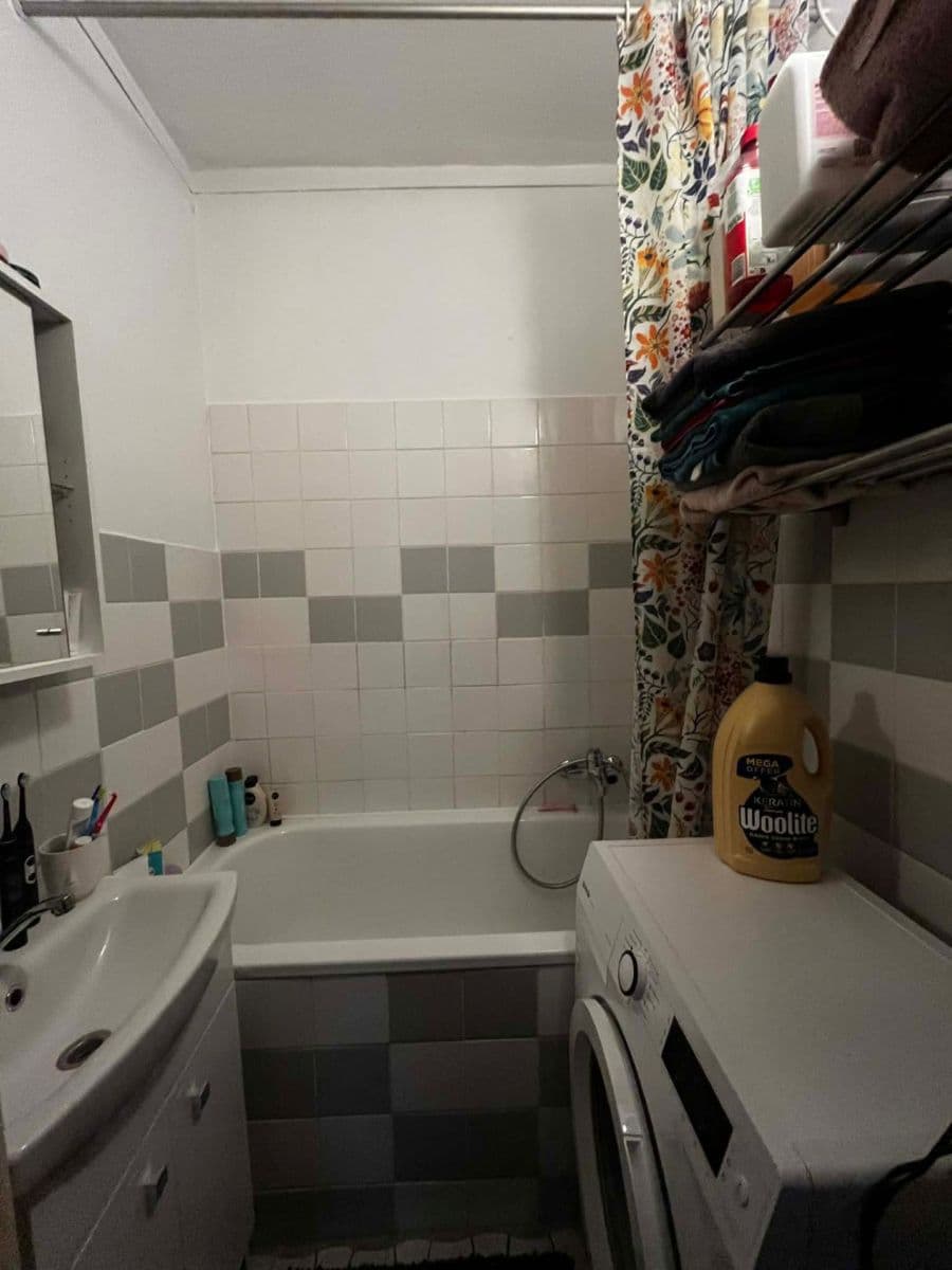 Prenájom bytu 1-izbový 39 m², náměstí SNP, Brno, Jihomoravský kraj Prenájom bytu 1-izbový 39 m², náměstí SNP, Brno, Jihomoravský kraj