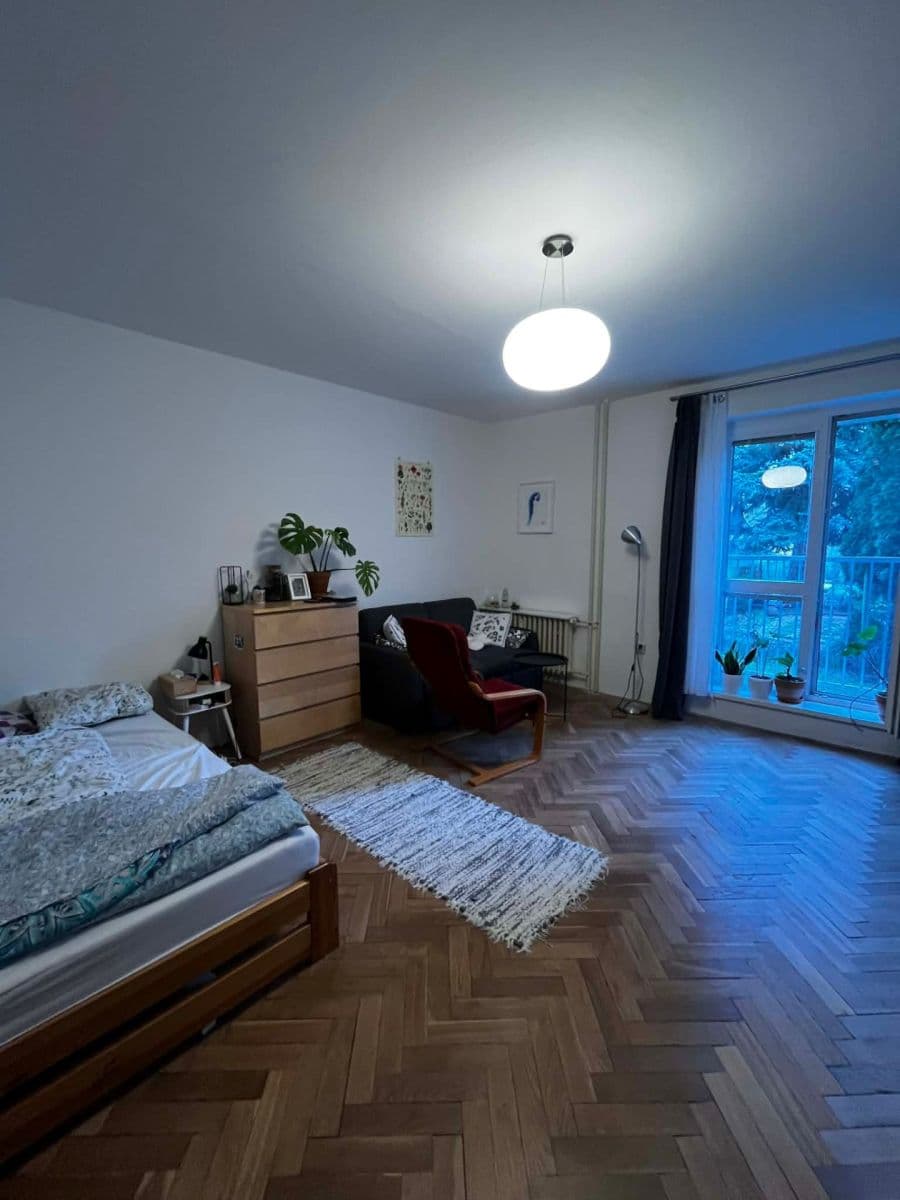 Prenájom bytu 1-izbový 39 m², náměstí SNP, Brno, Jihomoravský kraj Prenájom bytu 1-izbový 39 m², náměstí SNP, Brno, Jihomoravský kraj
