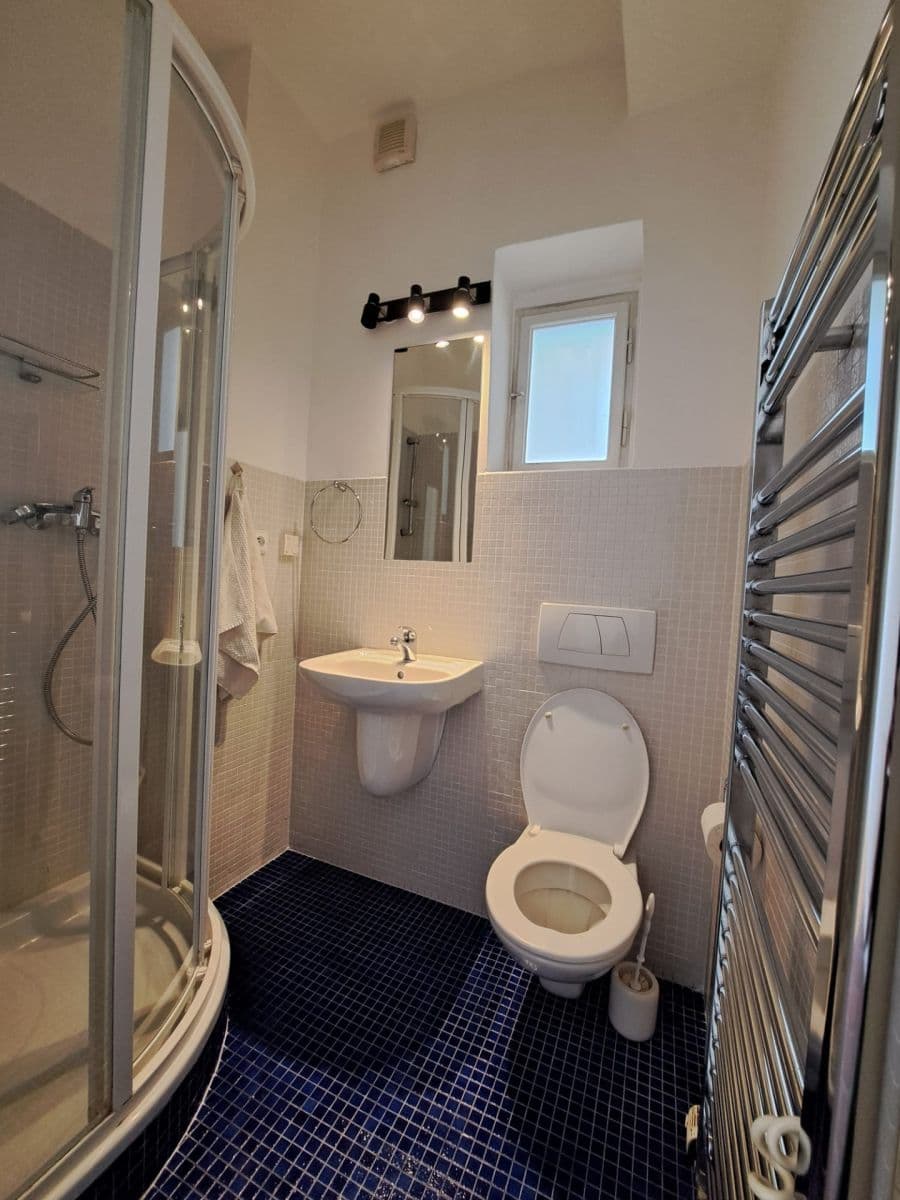 Prenájom bytu 2-izbový 78 m², Nuselská, Praha, Praha Prenájom bytu 2-izbový 78 m², Nuselská, Praha, Praha