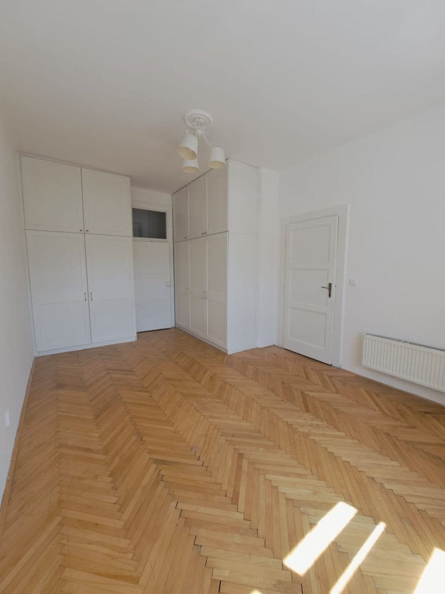 Prenájom bytu 2-izbový 78 m², Nuselská, Praha, Praha Prenájom bytu 2-izbový 78 m², Nuselská, Praha, Praha
