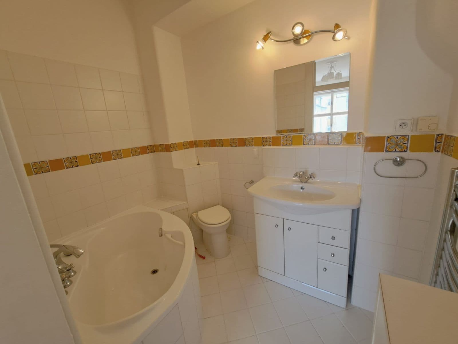 Prenájom bytu 2-izbový 78 m², Nuselská, Praha, Praha Prenájom bytu 2-izbový 78 m², Nuselská, Praha, Praha