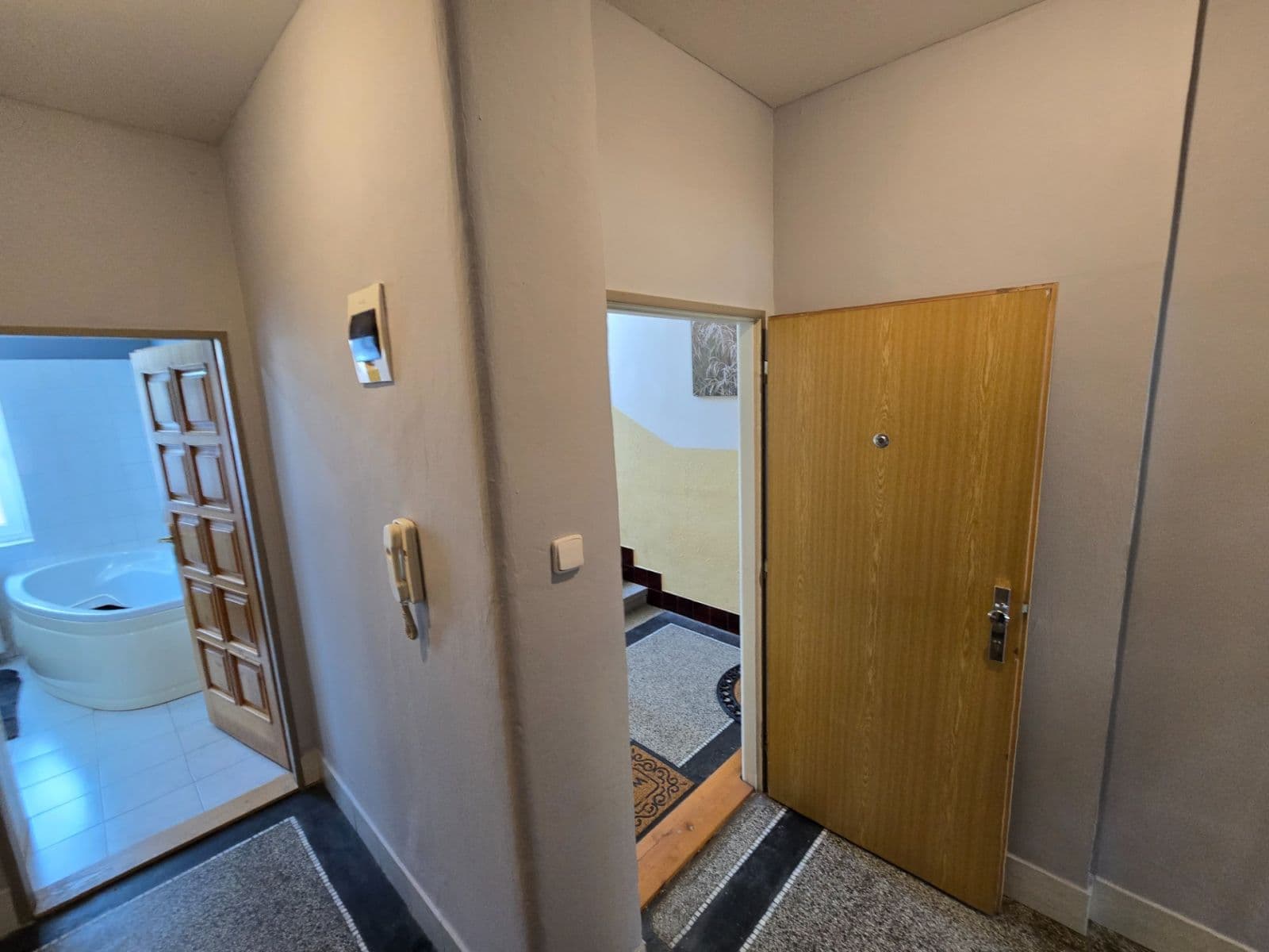Prenájom nebytového priestoru 70 m², Žitavského, Praha, Praha Prenájom nebytového priestoru 70 m², Žitavského, Praha, Praha