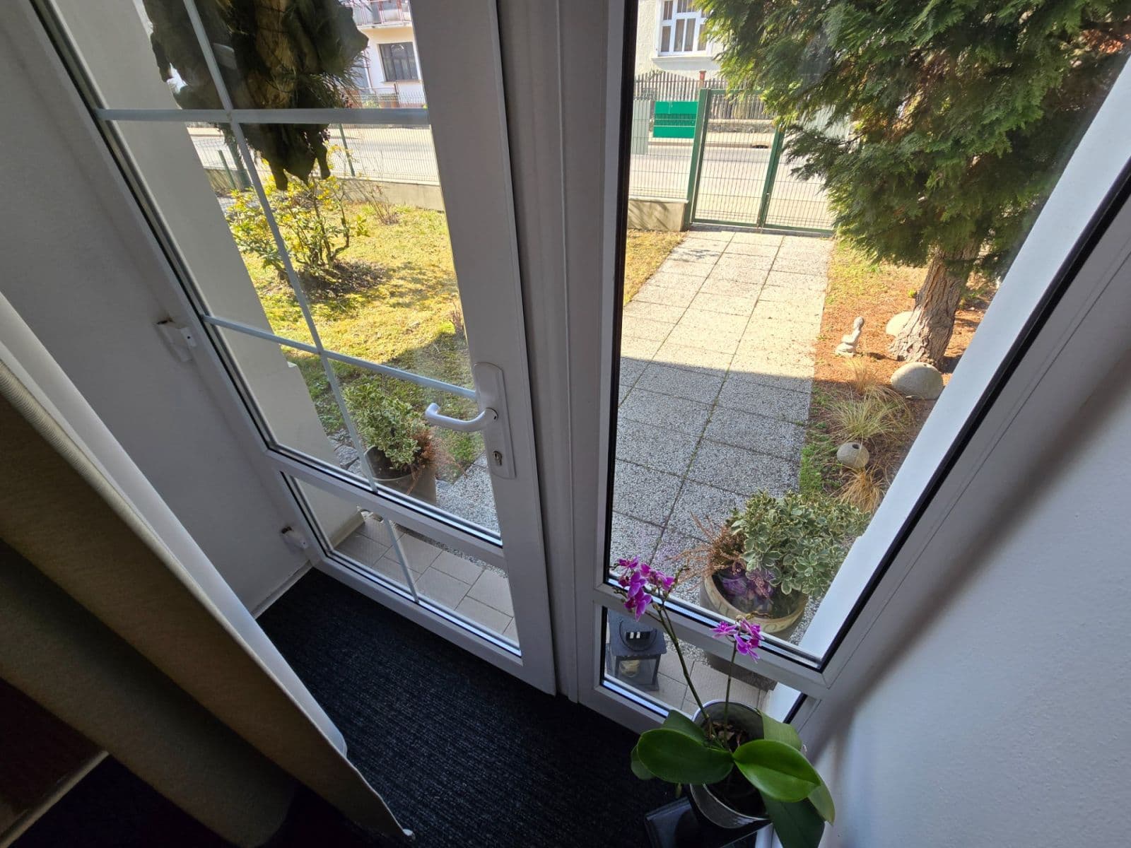 Prenájom nebytového priestoru 65 m², Žitavského, Praha, Praha Prenájom nebytového priestoru 65 m², Žitavského, Praha, Praha