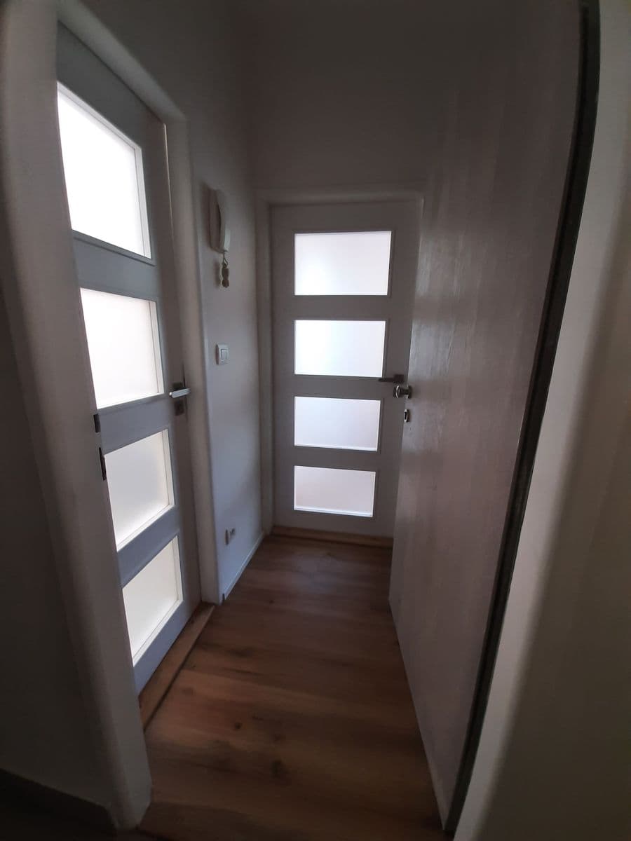 Prenájom bytu 1-izbový 43 m², Na Petřinách, Praha, Praha Prenájom bytu 1-izbový 43 m², Na Petřinách, Praha, Praha