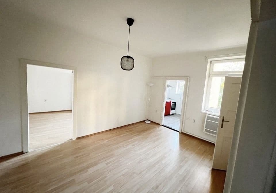 Prenájom bytu 2-izbový 43 m², Francouzská, Brno, Jihomoravský kraj Prenájom bytu 2-izbový 43 m², Francouzská, Brno, Jihomoravský kraj