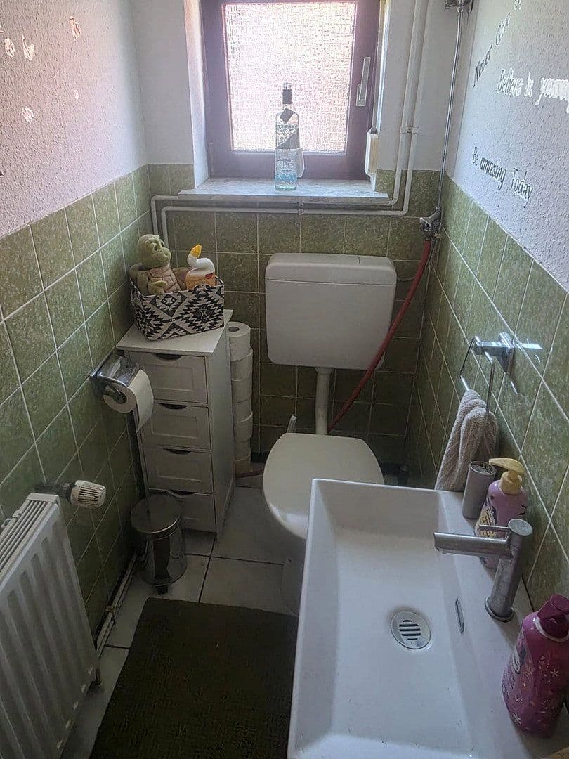 Predaj domu 250 m², pozemek 1.531 m², Berliner Straße 73a, Hann. Münden, Dolné Sasko Predaj domu 250 m², pozemek 1.531 m², Berliner Straße 73a, Hann. Münden, Dolné Sasko