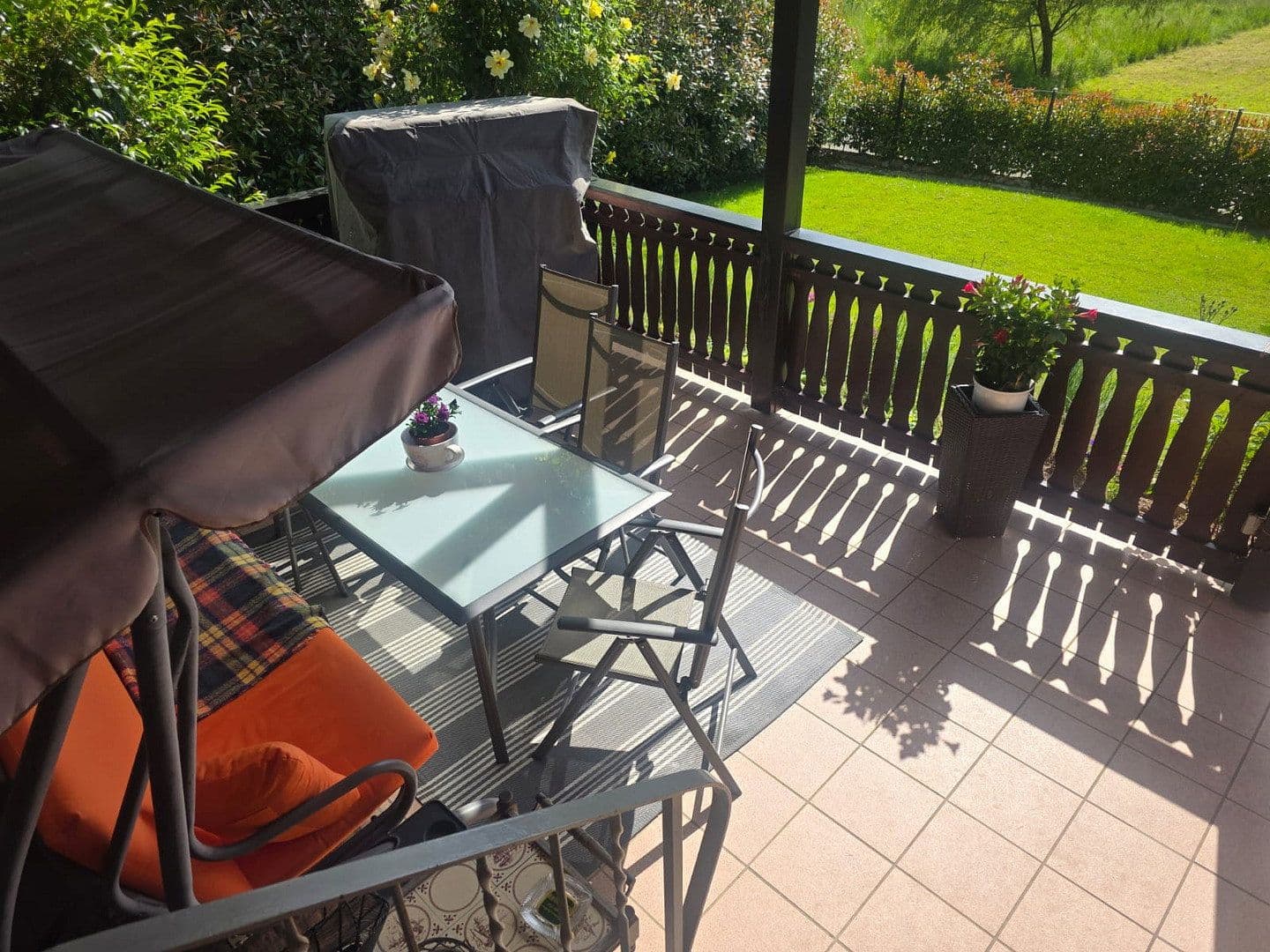 Predaj domu 250 m², pozemek 1.531 m², Berliner Straße 73a, Hann. Münden, Dolné Sasko Predaj domu 250 m², pozemek 1.531 m², Berliner Straße 73a, Hann. Münden, Dolné Sasko