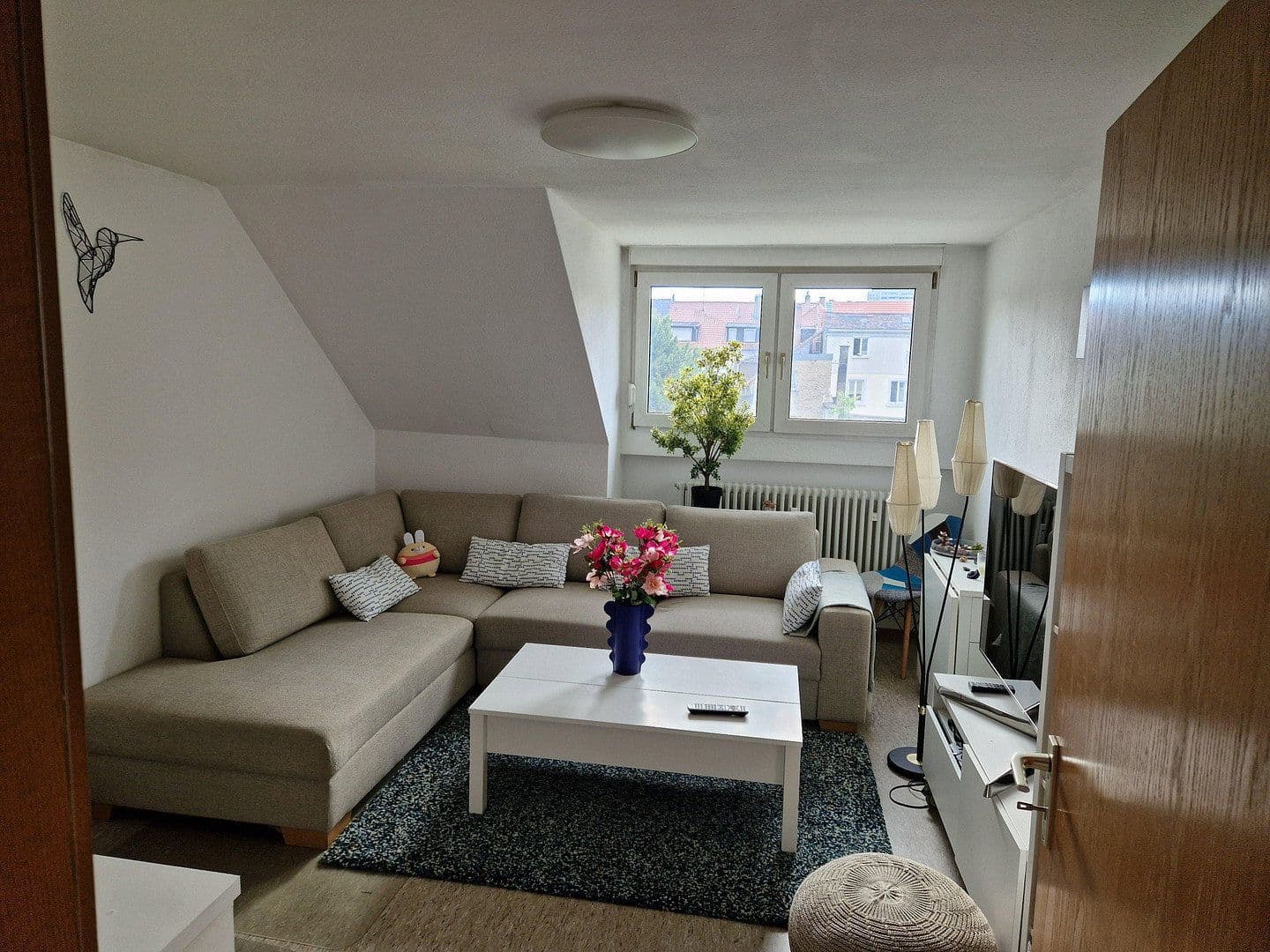 Prenájom bytu 2-izbový 49 m², Hirschstr. 36, Karlsruhe, Bádensko-Wurttembersko Prenájom bytu 2-izbový 49 m², Hirschstr. 36, Karlsruhe, Bádensko-Wurttembersko
