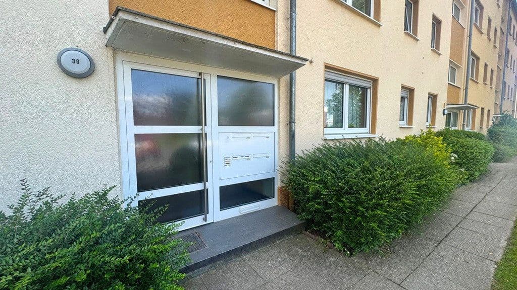 Predaj bytu 4-izbový 94 m², Niederdonker Straße 39, Düsseldorf, Severné Porýnie - Westfálsko Predaj bytu 4-izbový 94 m², Niederdonker Straße 39, Düsseldorf, Severné Porýnie - Westfálsko