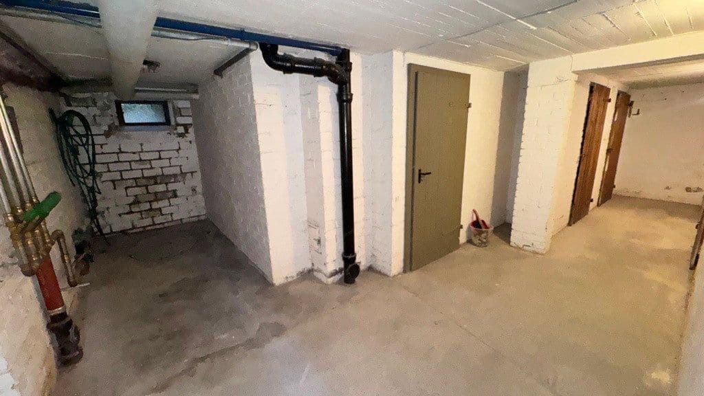 Predaj bytu 4-izbový 94 m², Niederdonker Straße 39, Düsseldorf, Severné Porýnie - Westfálsko Predaj bytu 4-izbový 94 m², Niederdonker Straße 39, Düsseldorf, Severné Porýnie - Westfálsko