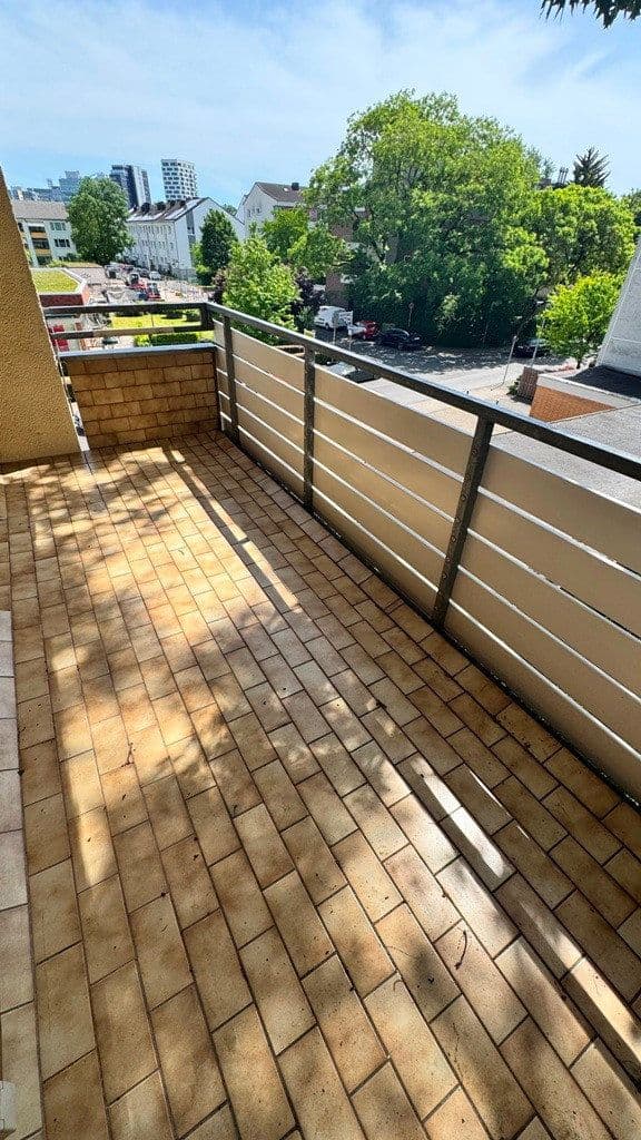 Predaj bytu 4-izbový 94 m², Niederdonker Straße 39, Düsseldorf, Severné Porýnie - Westfálsko Predaj bytu 4-izbový 94 m², Niederdonker Straße 39, Düsseldorf, Severné Porýnie - Westfálsko