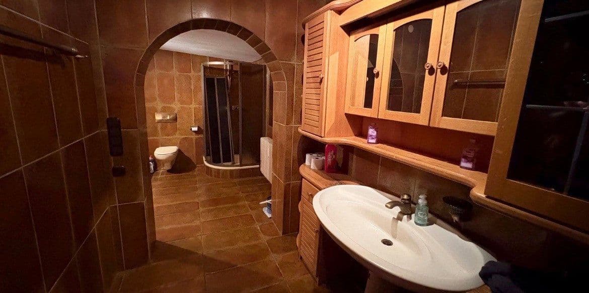 Predaj domu 198 m², pozemek 1.240 m², Aseler Straße 5, Vöhl, Hesensko Predaj domu 198 m², pozemek 1.240 m², Aseler Straße 5, Vöhl, Hesensko