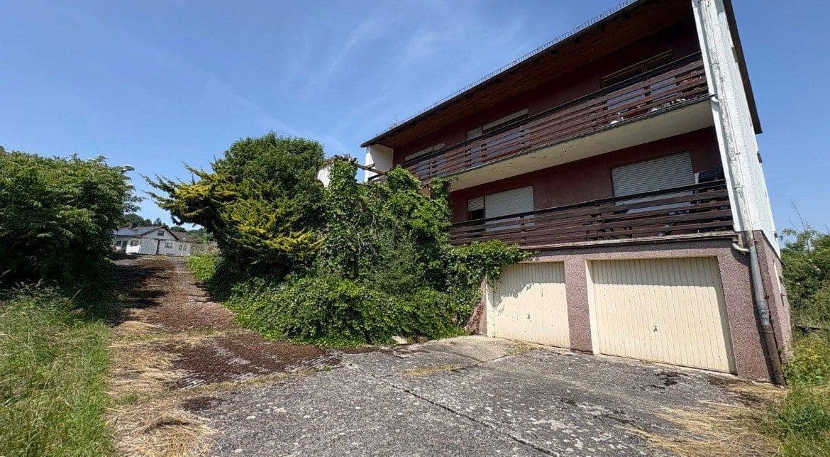 Predaj domu 198 m², pozemek 1.240 m², Aseler Straße 5, Vöhl, Hesensko Predaj domu 198 m², pozemek 1.240 m², Aseler Straße 5, Vöhl, Hesensko