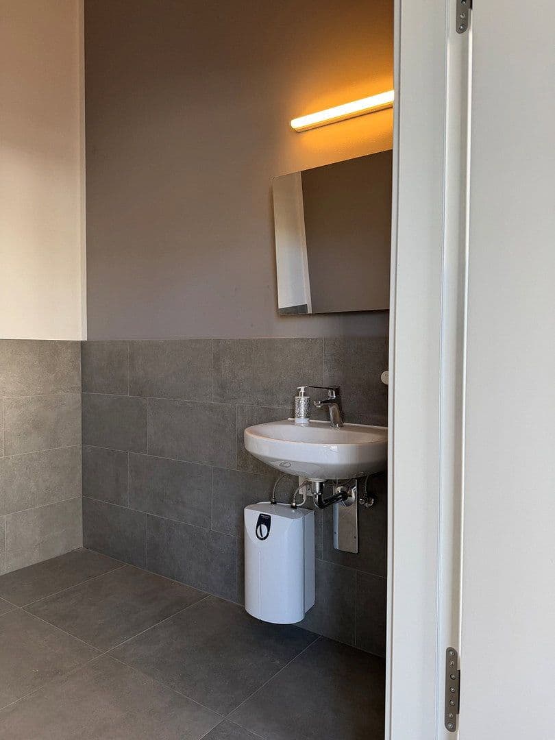Prenájom kancelárie 106 m², Jochen-Klepper-Straße 7a, Potsdam, Brandenbursko Prenájom kancelárie 106 m², Jochen-Klepper-Straße 7a, Potsdam, Brandenbursko