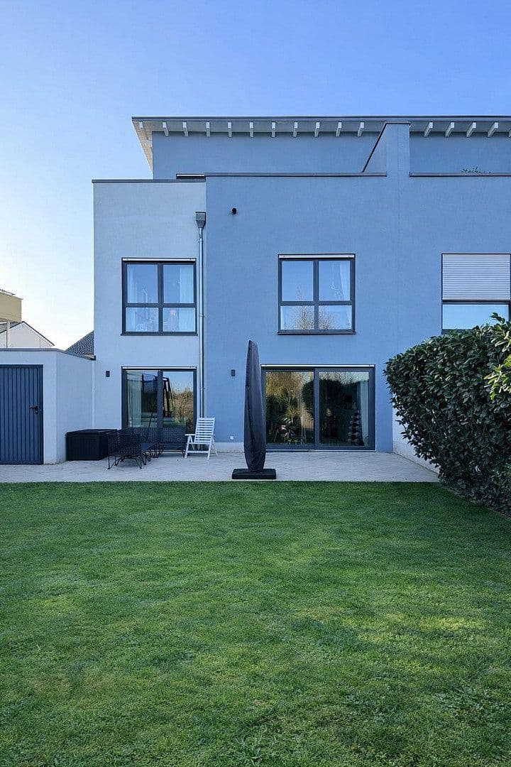 Predaj domu 202 m², pozemek 375 m², Bonn, Severné Porýnie - Westfálsko Predaj domu 202 m², pozemek 375 m², Bonn, Severné Porýnie - Westfálsko