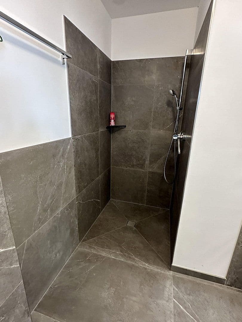 Prenájom domu 180 m², pozemek 500 m², Im Königsfeld 29, Sankt Katharinen, Porýnie-Falcko Prenájom domu 180 m², pozemek 500 m², Im Königsfeld 29, Sankt Katharinen, Porýnie-Falcko
