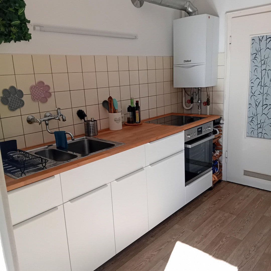 Prenájom bytu 4-izbový 101 m², Landgraf-Karl-Straße 19, Kassel, Hesensko Prenájom bytu 4-izbový 101 m², Landgraf-Karl-Straße 19, Kassel, Hesensko