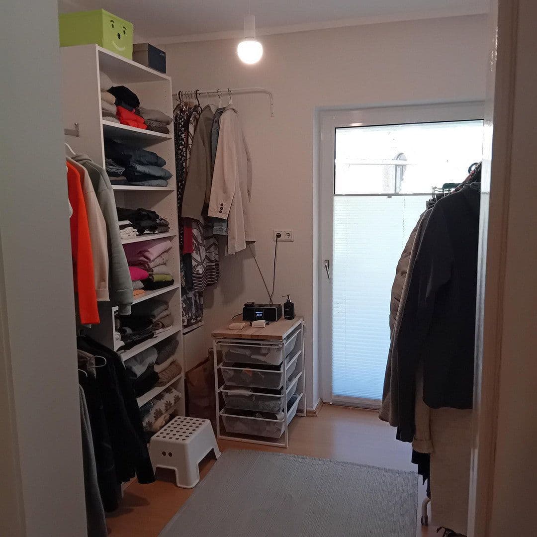 Prenájom bytu 4-izbový 101 m², Landgraf-Karl-Straße 19, Kassel, Hesensko Prenájom bytu 4-izbový 101 m², Landgraf-Karl-Straße 19, Kassel, Hesensko