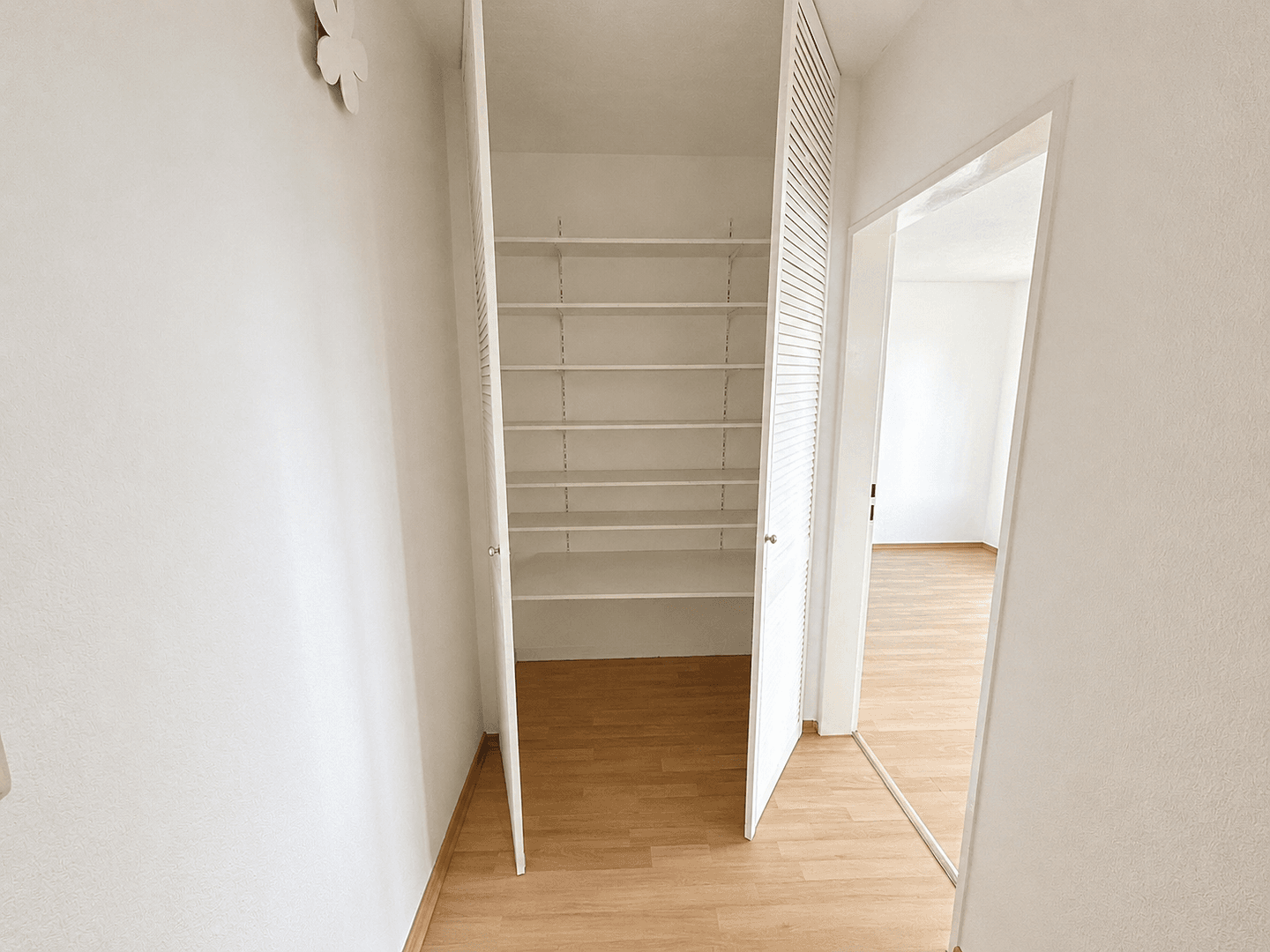 Prenájom bytu 1-izbový 46 m², Heiligenbaumstaße 85, Duisburg, Severné Porýnie - Westfálsko Prenájom bytu 1-izbový 46 m², Heiligenbaumstaße 85, Duisburg, Severné Porýnie - Westfálsko
