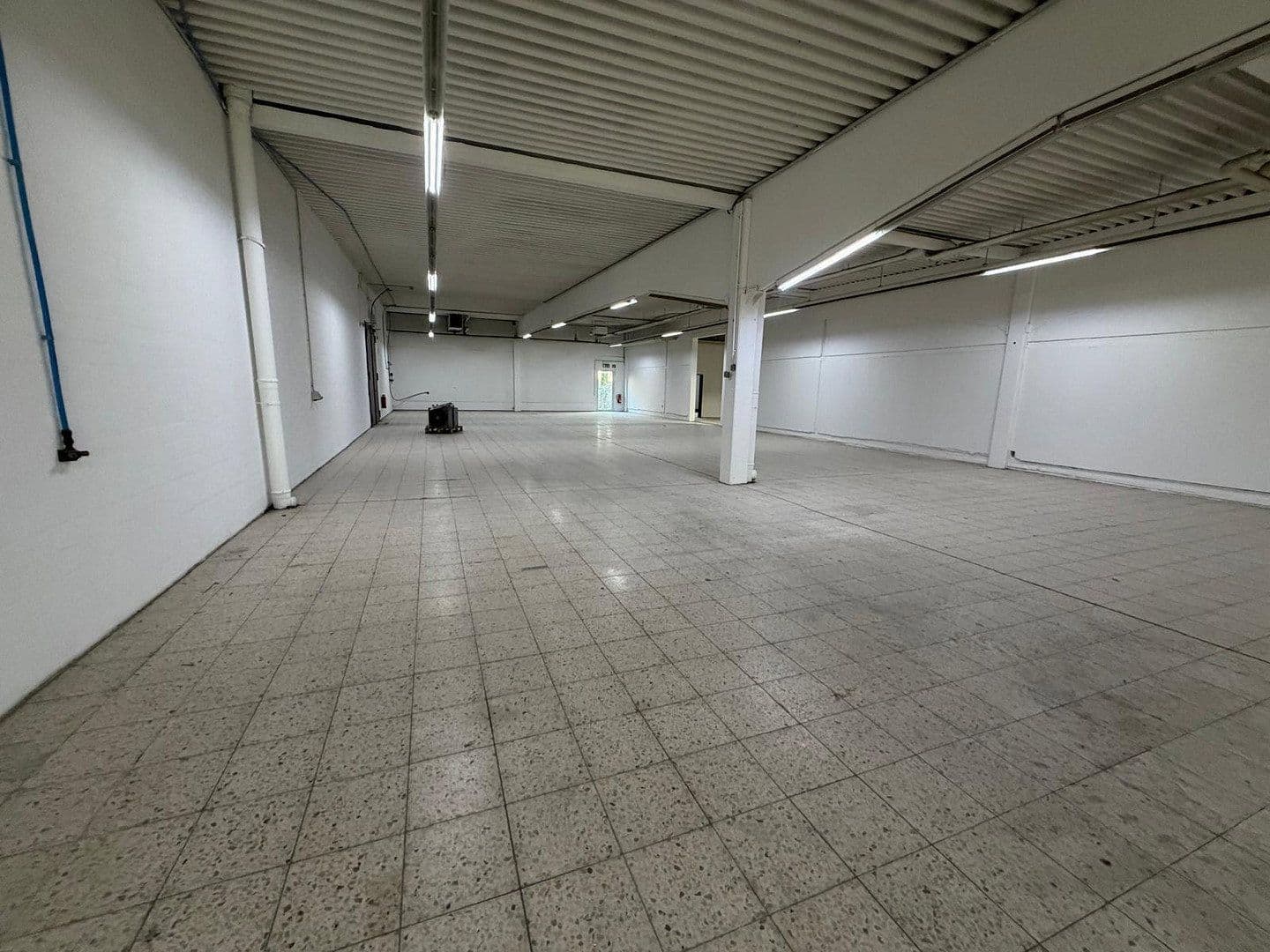 Prenájom nebytového priestoru 459 m², Meißener Dorfstraße 35, Minden, Severné Porýnie - Westfálsko Prenájom nebytového priestoru 459 m², Meißener Dorfstraße 35, Minden, Severné Porýnie - Westfálsko