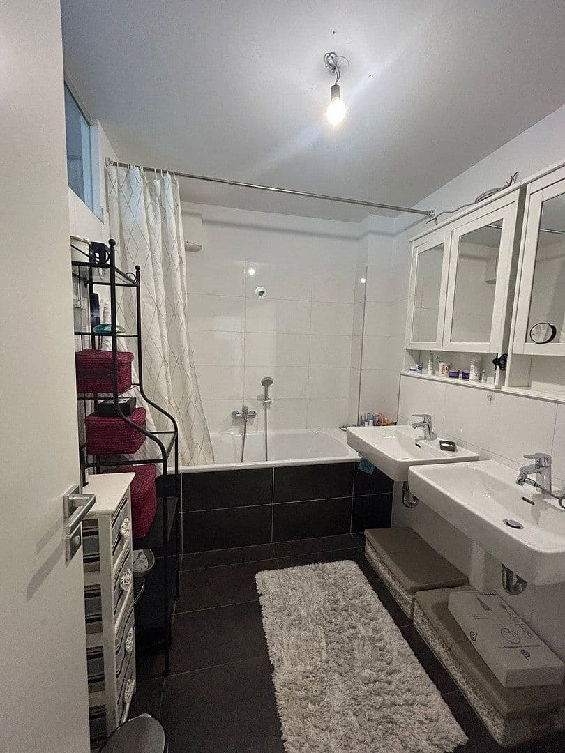 Prenájom bytu 3-izbový 96 m², Handelskai 132A, Wien, Viedeň Prenájom bytu 3-izbový 96 m², Handelskai 132A, Wien, Viedeň