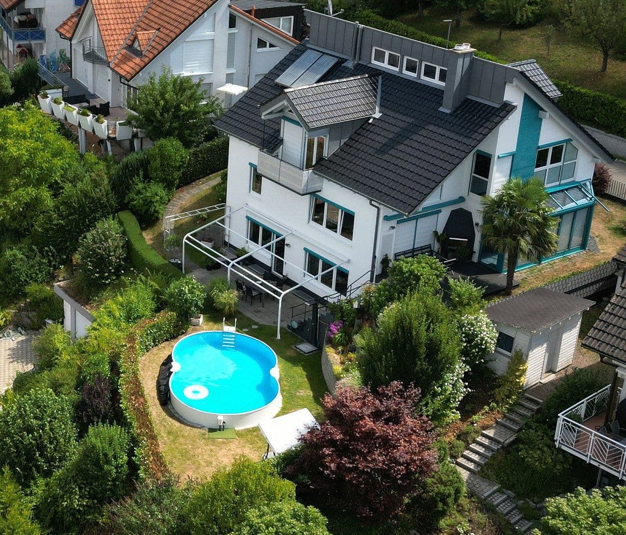 Predaj domu 291 m², pozemek 788 m², Schopfheim, Bádensko-Wurttembersko Predaj domu 291 m², pozemek 788 m², Schopfheim, Bádensko-Wurttembersko