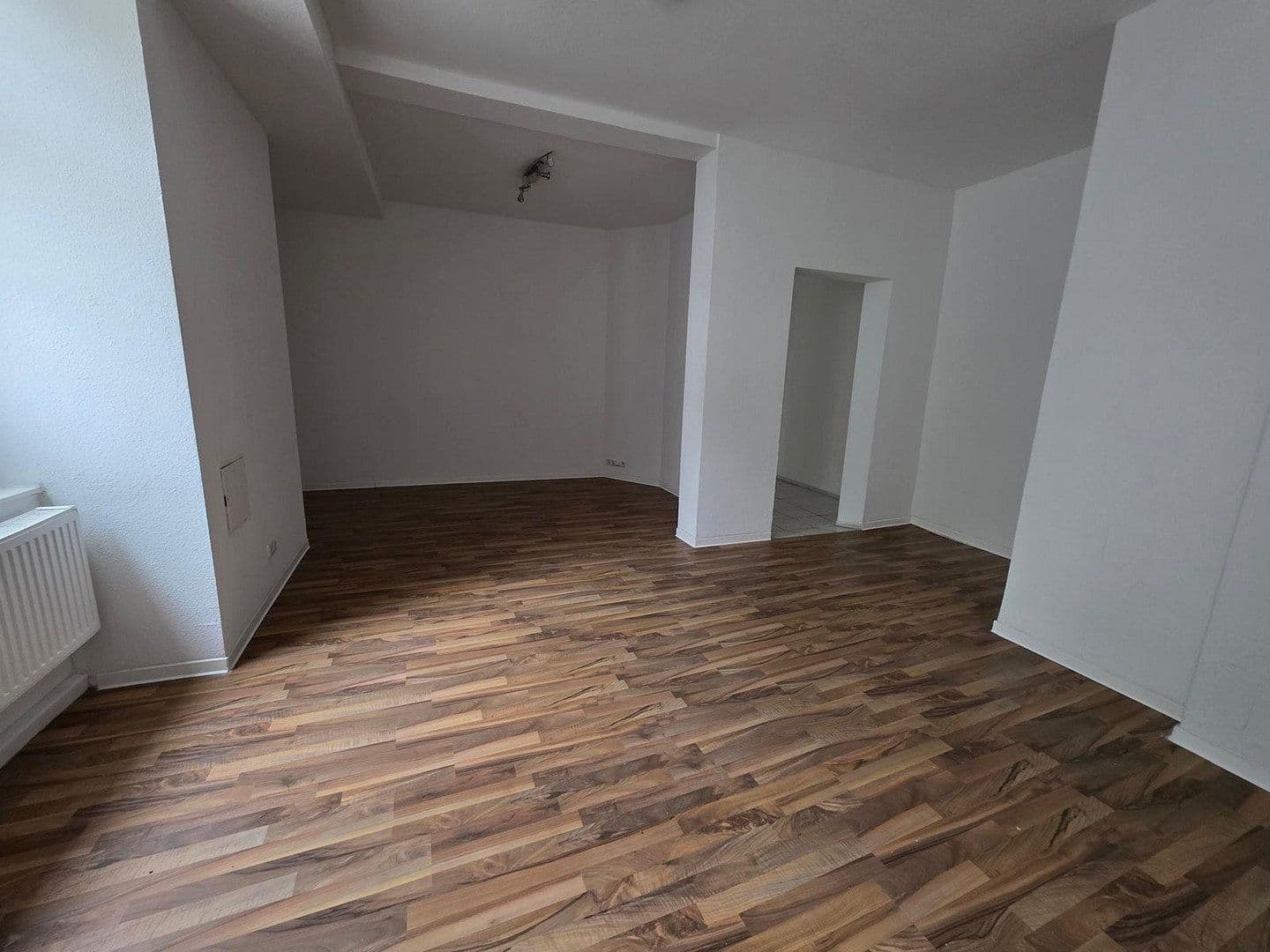 Prenájom bytu 2-izbový 80 m², Dahlmannstraße 36, Wismar, Meklenbursko-Predpomoransko Prenájom bytu 2-izbový 80 m², Dahlmannstraße 36, Wismar, Meklenbursko-Predpomoransko